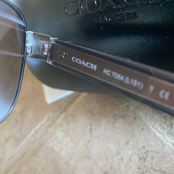 Coach Sunglasses, Women’s - Picture 8 of 11